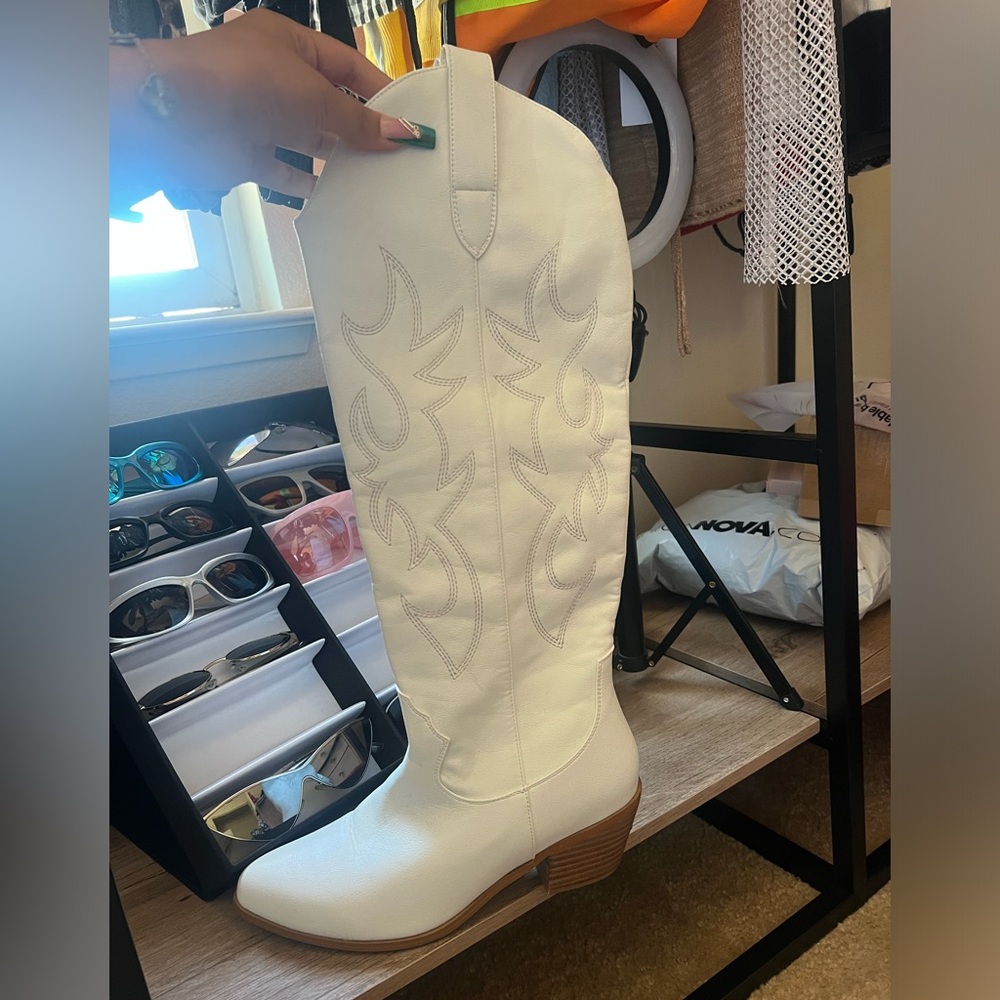 Used cowboy boots